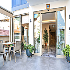 Muhtar Hotel  